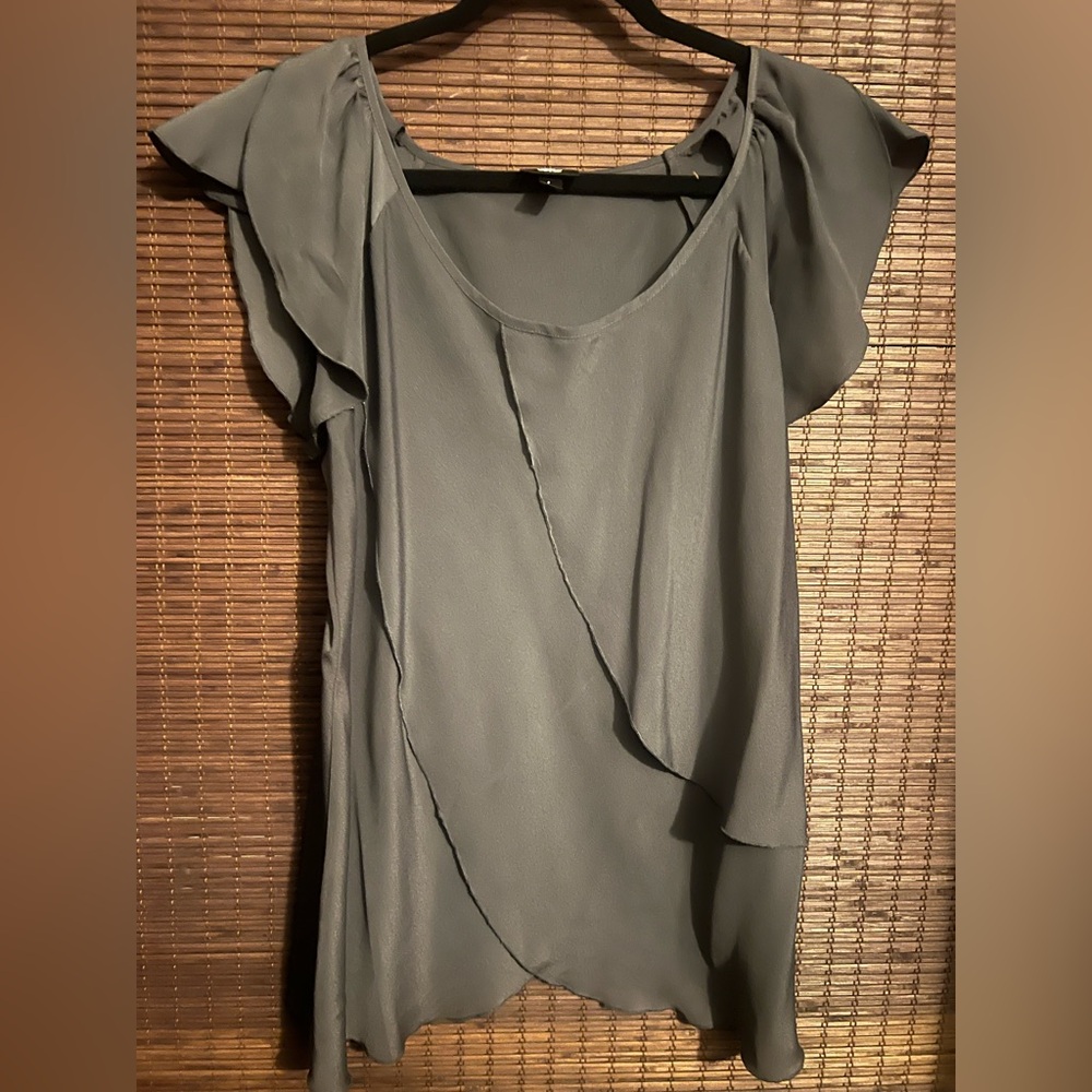 Mint Mossimo Large Layer Elegant Gray Ruffle Slee… - image 1